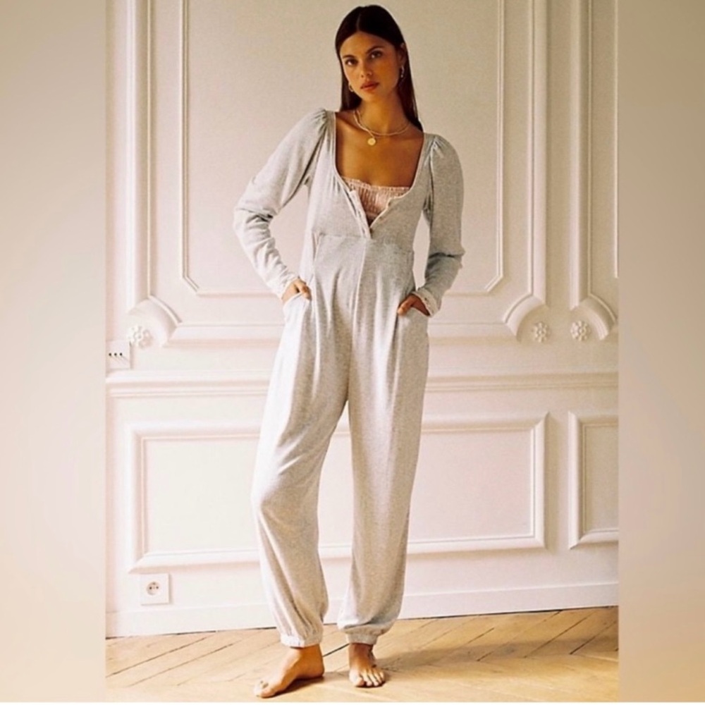 *NWOT* FREE PEOPLE ON POINT ROMPER - Picture 2 of 5